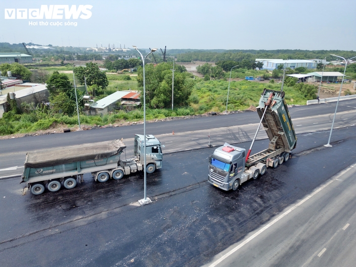 Diện mạo siêu nút giao kết nối 2 cao tốc huyết mạch ở phía Nam- Ảnh 8.