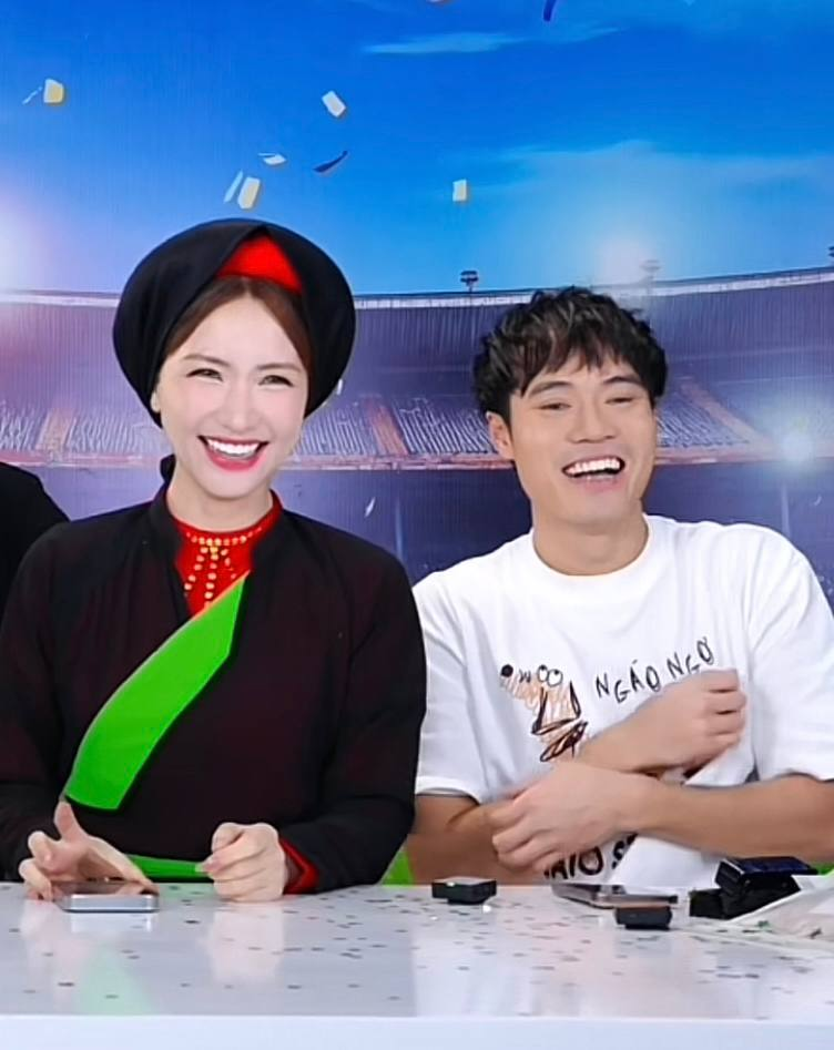 Mức lương của Văn Toàn - Ảnh 3.