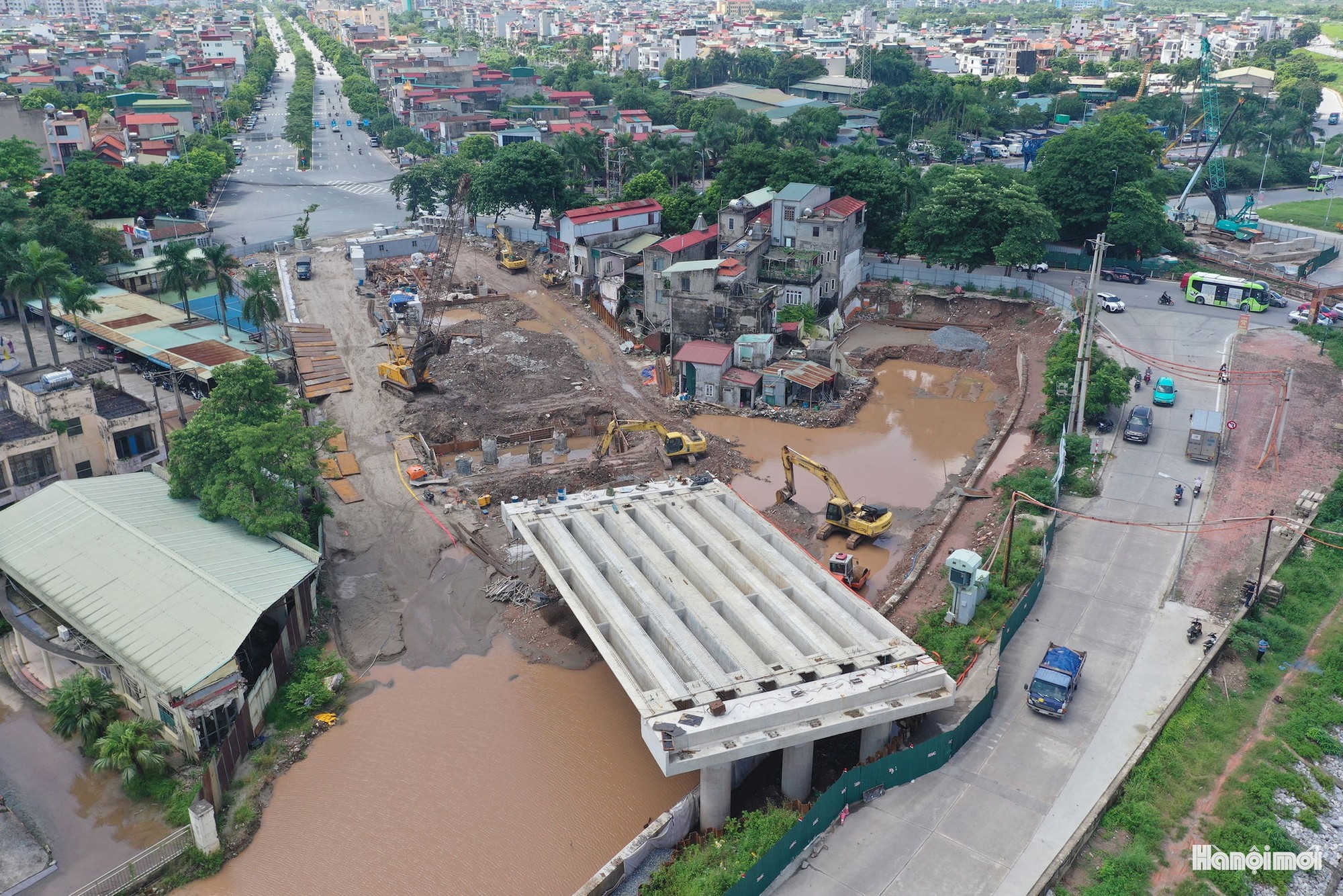 Rầm rộ thi công cầu Đuống mới dự kiến hoàn thành cuối năm 2026- Ảnh 7.
