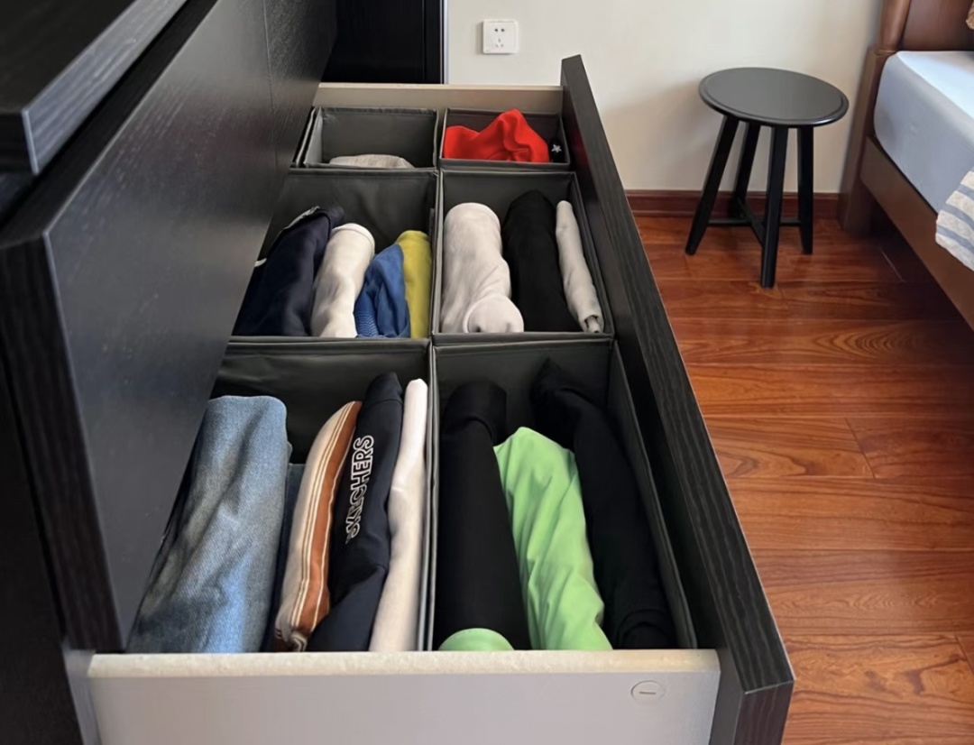 Xem 2 ngôi nhà này mới hiểu vì sao ngày càng nhiều người bỏ sofa, bàn trà và kệ tivi- Ảnh 16.