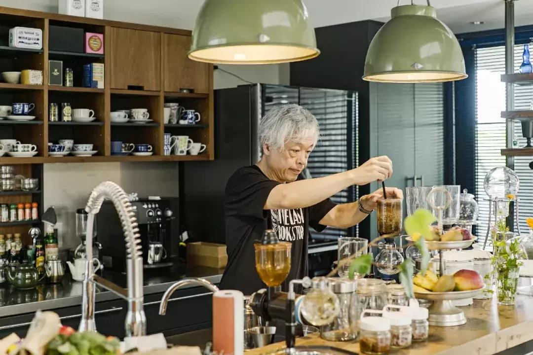Kết hôn 20 năm vẫn ngủ riêng giường, nữ kiến trúc sư tự thiết kế căn nhà 3 tầng: Càng sống lâu càng hiểu một điều- Ảnh 9.
