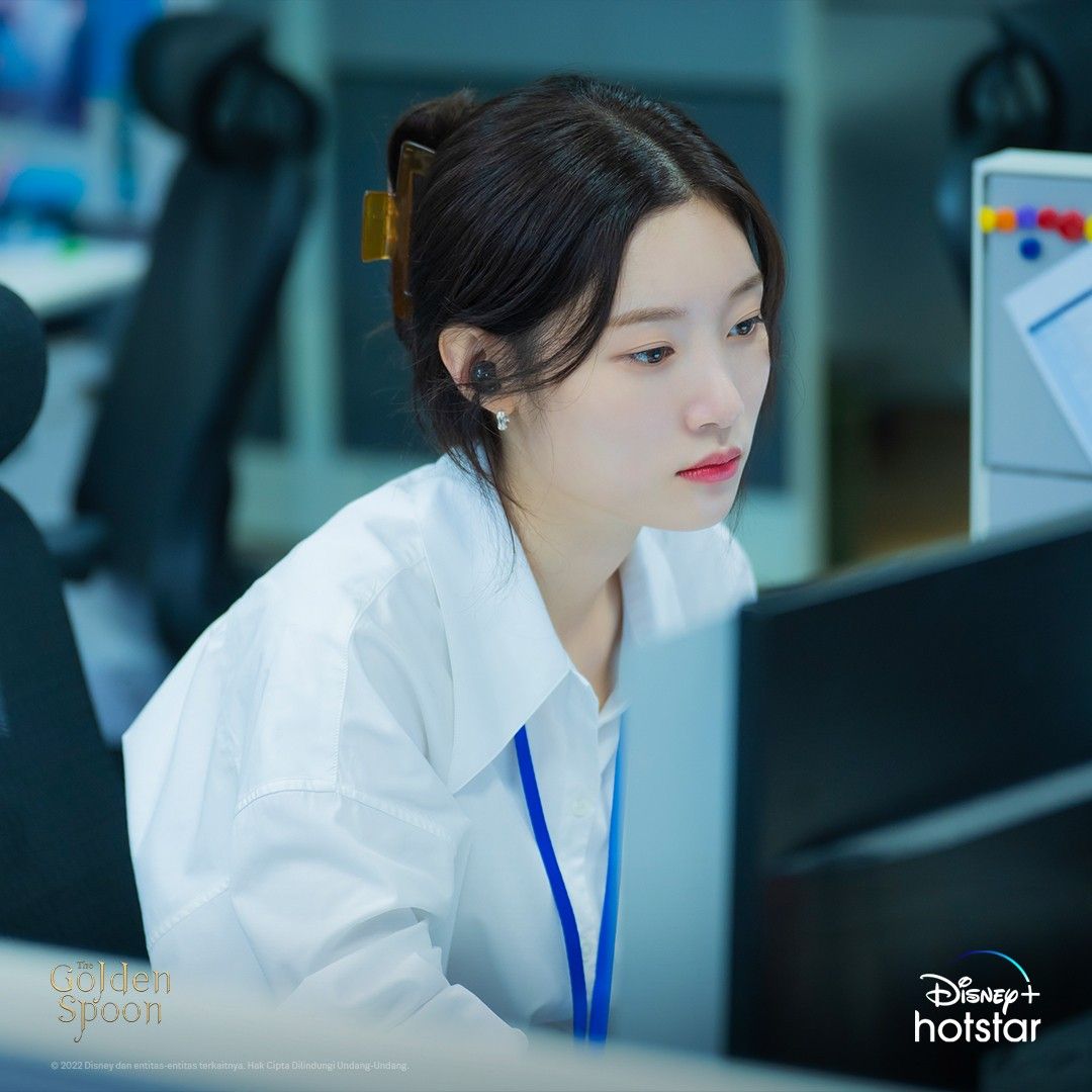5 dấu hiệu cho thấy bạn đang bị “bóc lột” tại công ty, làm việc như trâu mà lương vẫn “giậm chân tại chỗ” - Ảnh 2.