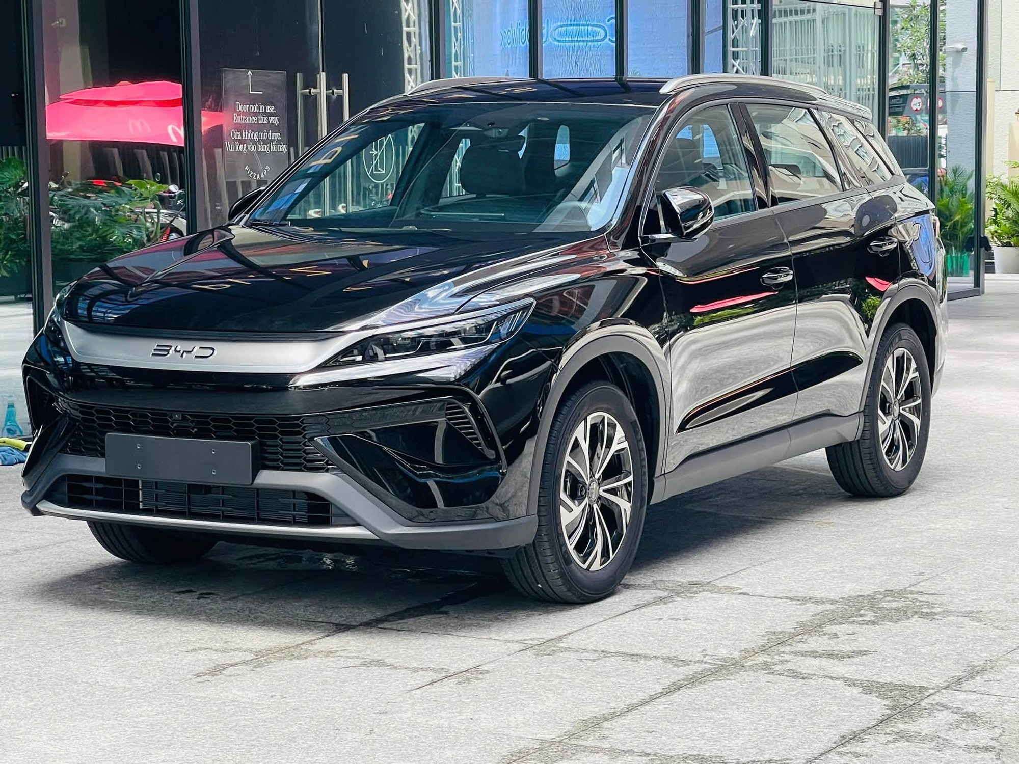Đại lý báo BYD Sealion 5 dự kiến ra mắt Việt Nam tháng 10, giá từ hơn 600 triệu nếu đặt cọc sớm- Ảnh 4.