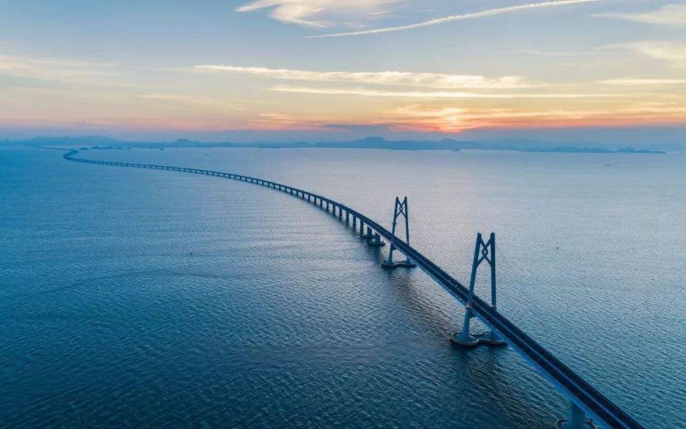 Siêu cầu dài nhất thế giới, vượt cả quãng đường Hà Nội – Hạ Long: Huy động 10.000 người dựng trong 3 năm, sử dụng hơn 4.500 dầm bê tông nặng tới 900 tấn