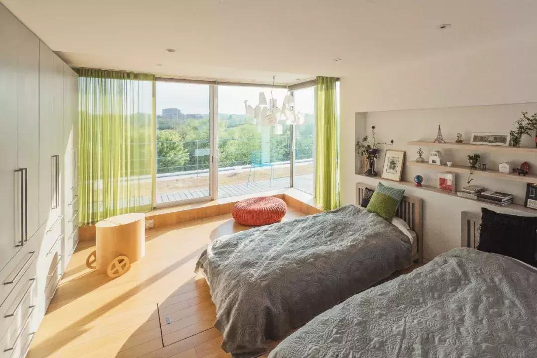 Kết hôn 20 năm vẫn ngủ riêng giường, nữ kiến trúc sư tự thiết kế căn nhà 3 tầng: Càng sống lâu càng hiểu một điều- Ảnh 12.