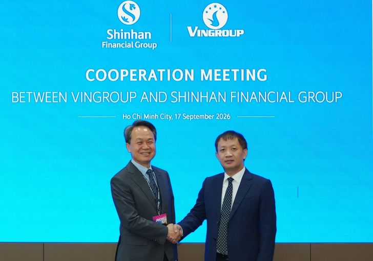 “Ông lớn” tài chính Hàn Quốc đích thân sang Việt Nam, bắt tay Vingroup chuẩn bị thương vụ đặc biệt tại Hàn Quốc - Ảnh 1. “Ông lớn” tài chính Hàn Quốc đích thân sang Việt Nam, bắt tay Vingroup chuẩn bị thương vụ đặc biệt tại Hàn Quốc - Ảnh 1.
