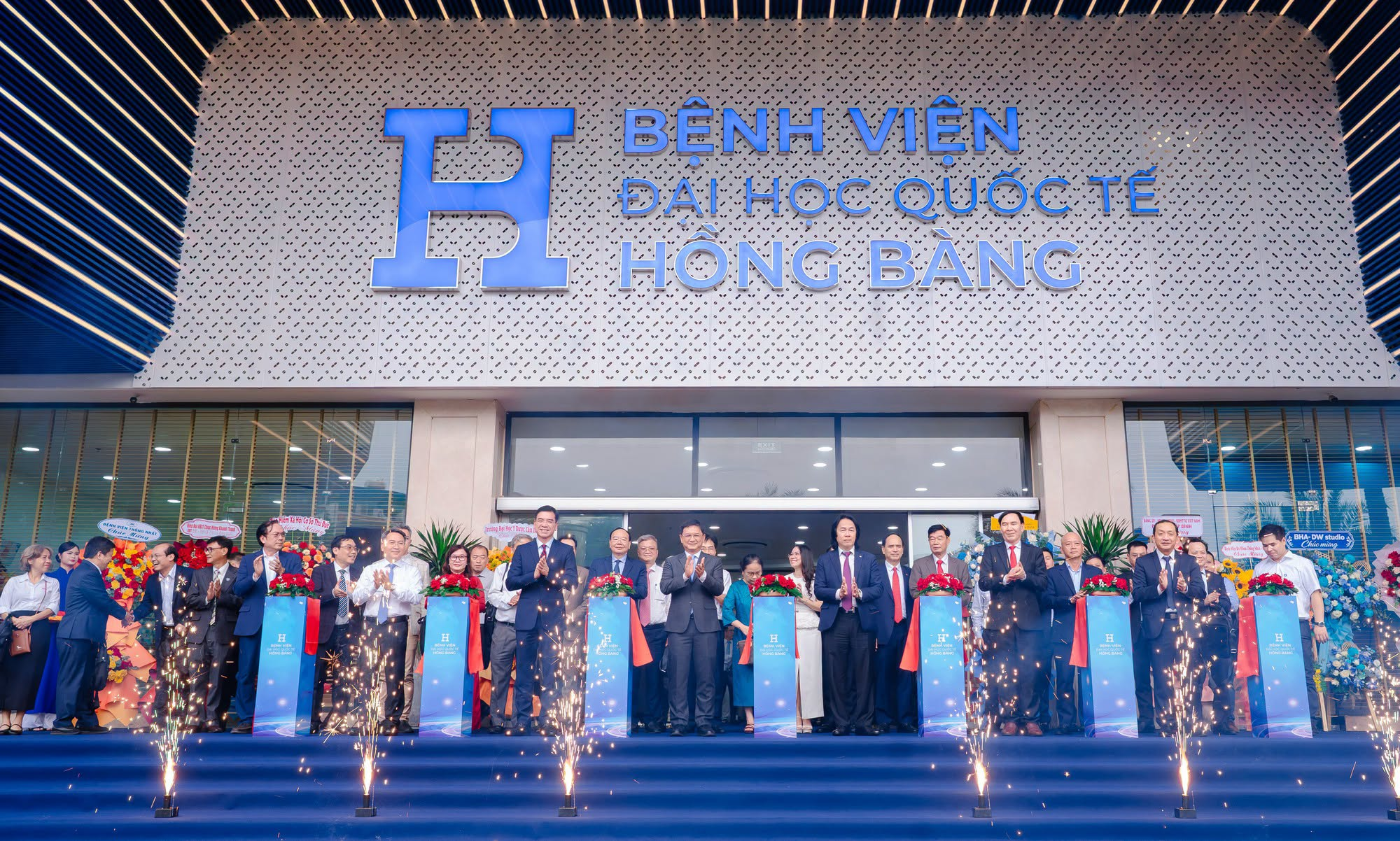 Hôm qua - 20/9, Việt Nam có thêm 1 bệnh viện 350 giường, rộng gần 40.000m2: Được Phó Thủ tướng giao 5 nhiệm vụ đặc biệt, mô hình như ở Mỹ, Trung Quốc đã áp dụng - Ảnh 1.
