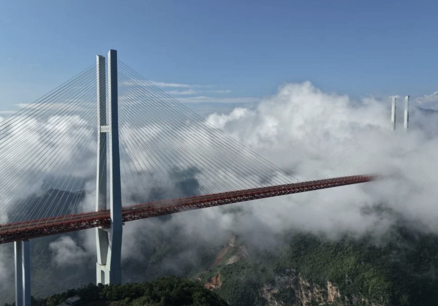 11.000 cây cầu ở nước láng giềng Việt Nam có thể sập: Giới chuyên gia cảnh báo gì? - Ảnh 1.