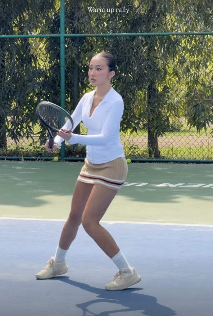 Mê đủ môn rồi, dàn mỹ nhân Việt cuối cùng vẫn quay về với tennis: Cái chất “quiet luxury” khó mà thay thế - Ảnh 13.