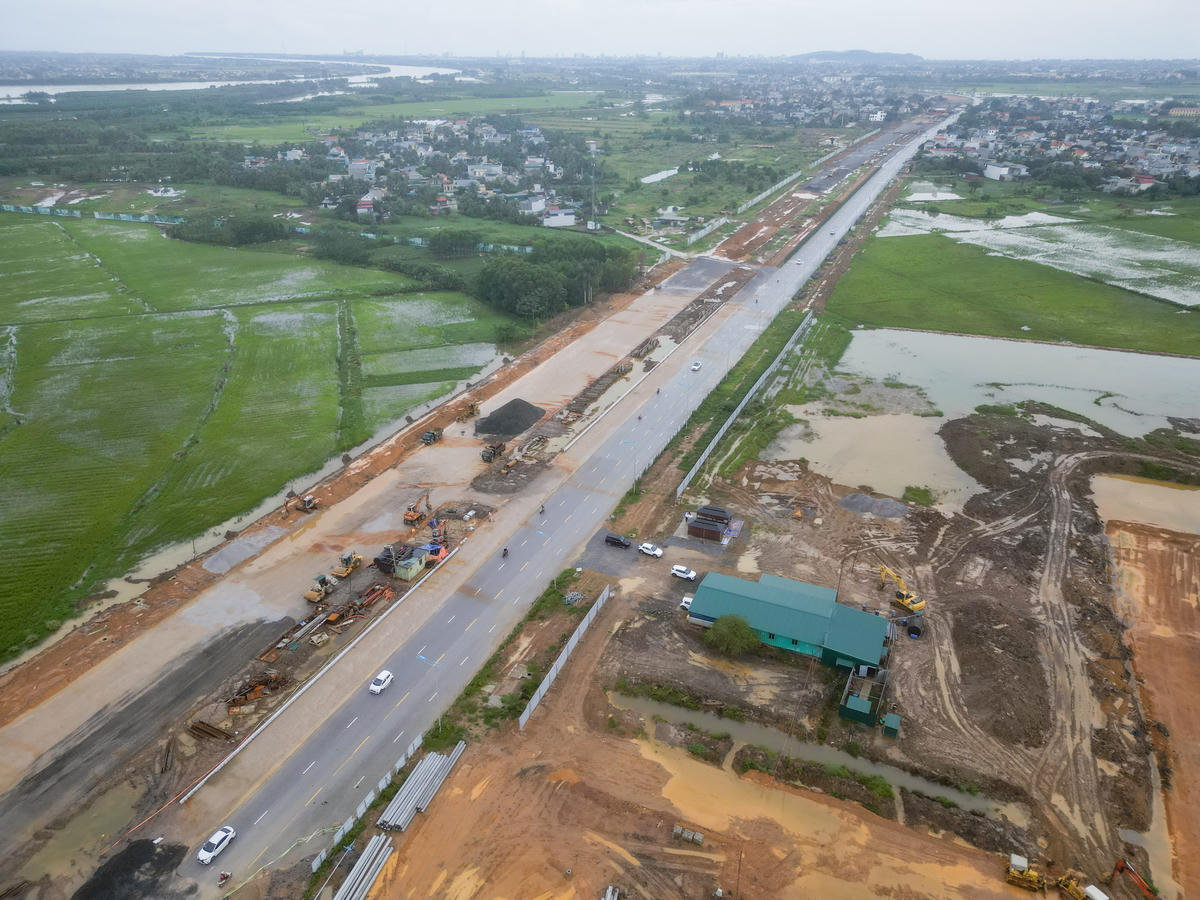 Thanh Hóa: Tăng tốc thi công đại lộ Nam sông Mã gần 2.000 tỷ đồng- Ảnh 4.