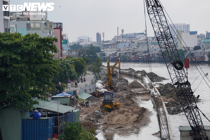 Diện mạo nhà ven kênh rạch ở TP.HCM sau một năm thi công- Ảnh 8.