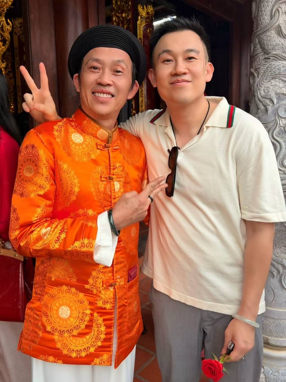 Sáng tỏ mối quan hệ của NS Hoài Linh với Hoài Lâm ở nhà thờ Tổ 100 tỷ- Ảnh 1.