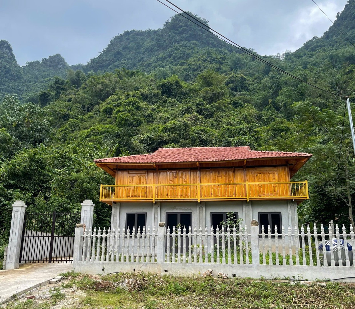 Công an điều tra hàng loạt giao dịch chuyển tiền cho 