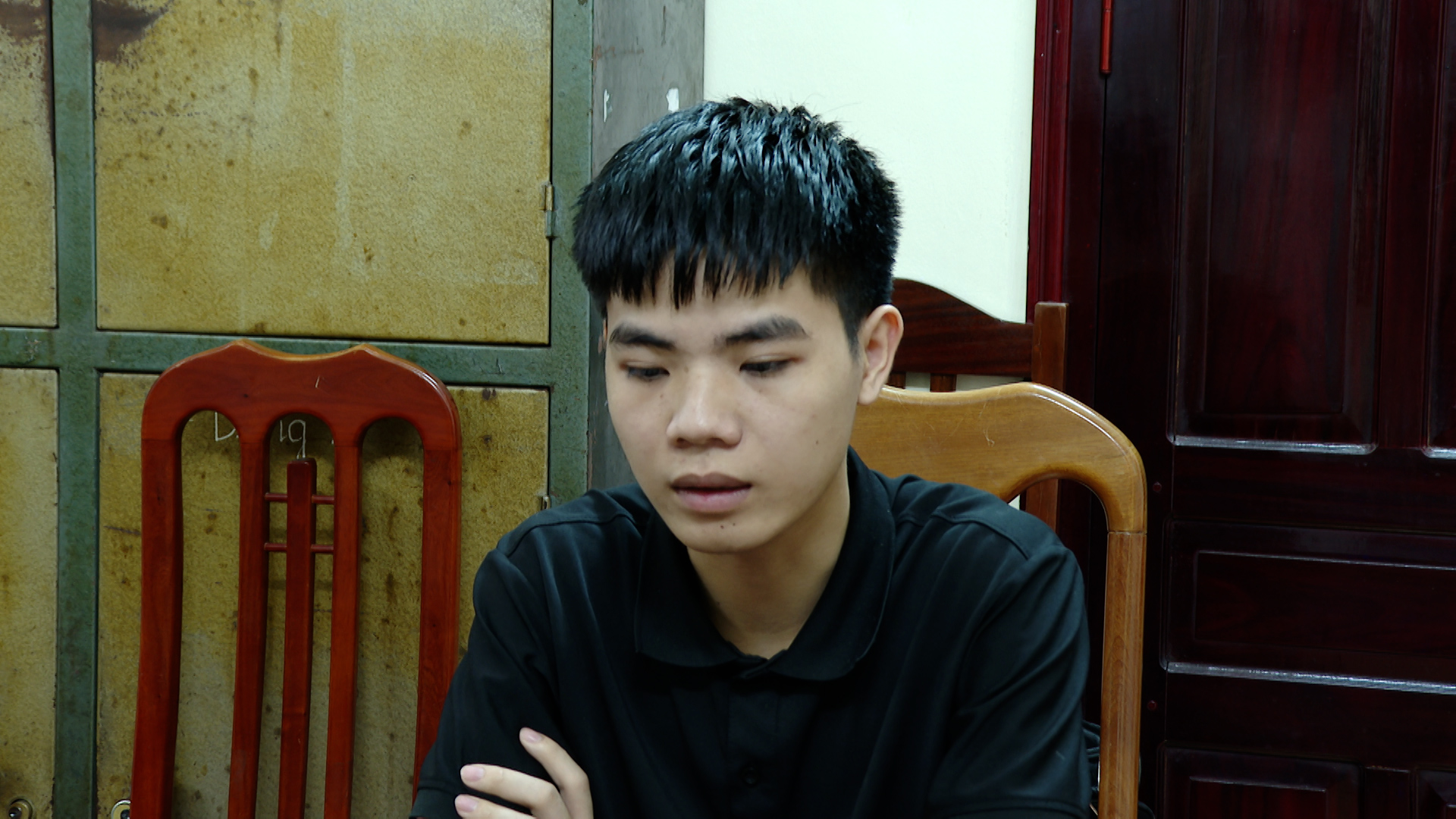 Công an điều tra hàng loạt giao dịch chuyển tiền cho 