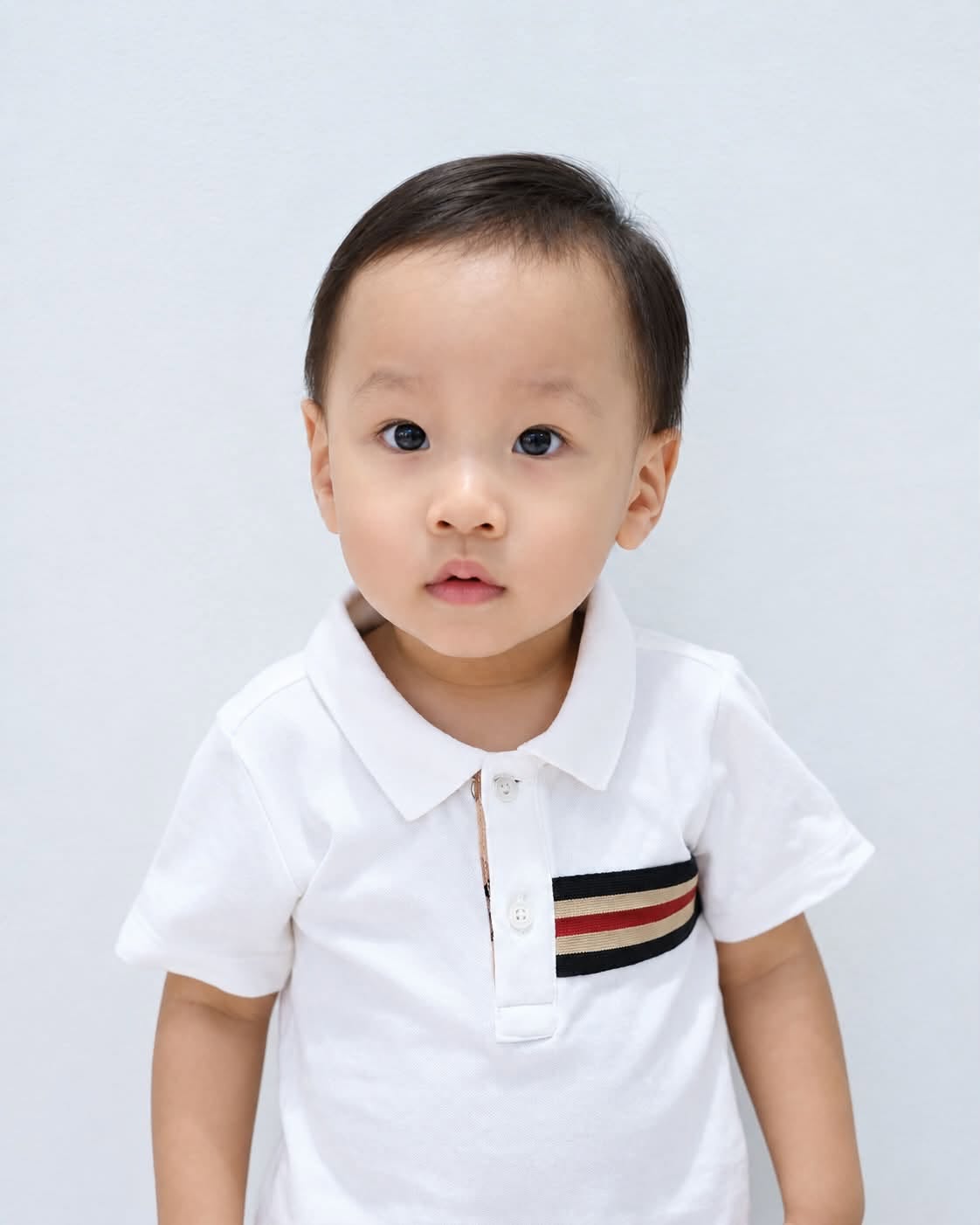 Phương Oanh tự nhận “dậy thì không thành công”, nhưng ảnh ngày bé đặt cạnh Jimmy - Jenny lại gây chú ý- Ảnh 3.