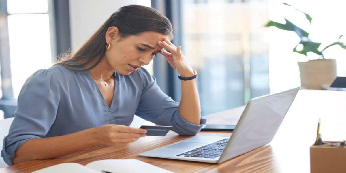 Vì sao lừa đảo biết chính xác số tài khoản ngân hàng, mật khẩu, mã PIN của người dùng? - Ảnh 1.