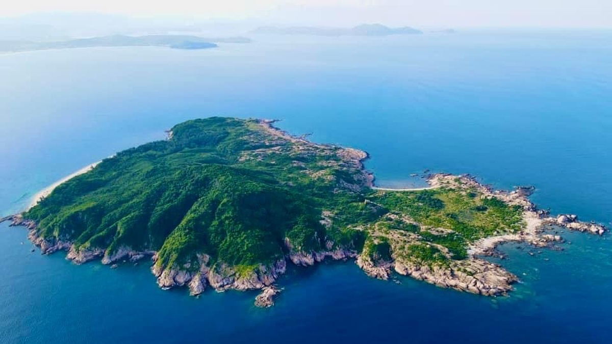 Việt Nam sắp có công trình đặc biệt tại “đảo Robinson” rộng chỉ 1,2km2: vốn gần 5.000 tỷ đồng, rộng 200ha, có tuyến cáp treo nối thẳng đất liền - Ảnh 2. Việt Nam sắp có công trình đặc biệt tại “đảo Robinson” rộng chỉ 1,2km2: vốn gần 5.000 tỷ đồng, rộng 200ha, có tuyến cáp treo nối thẳng đất liền - Ảnh 2.