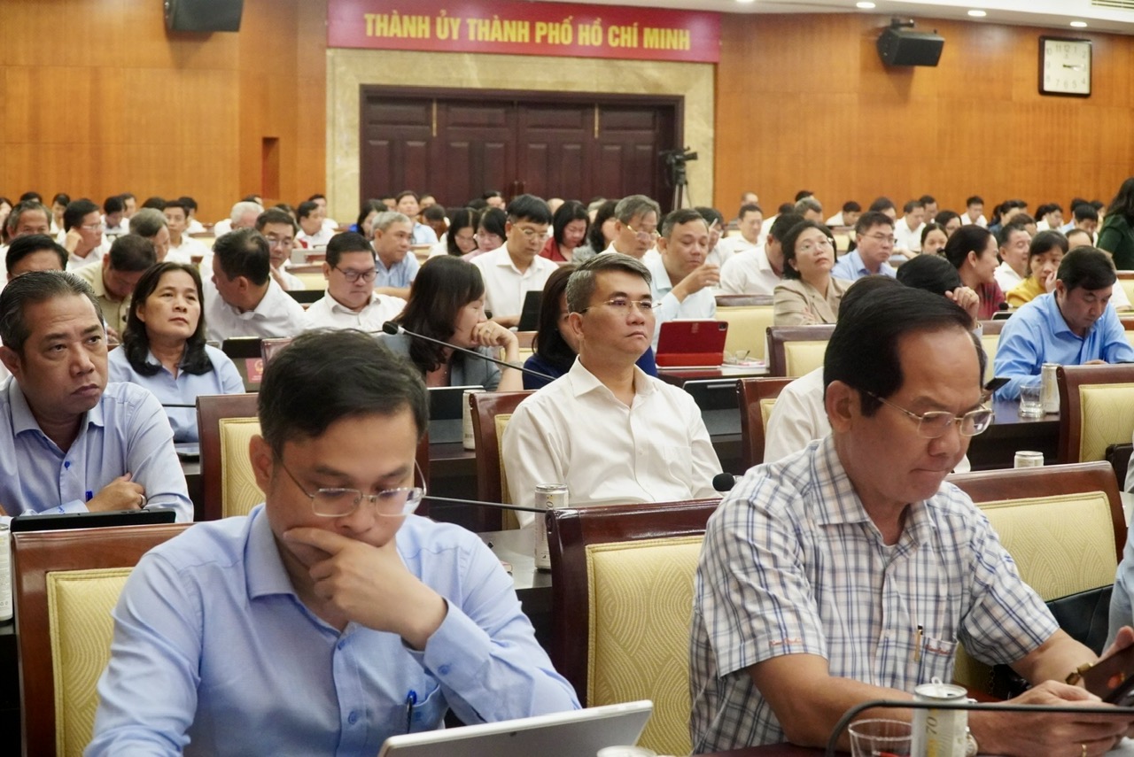 TP Hồ Chí Minh quyết tâm tăng trưởng 13,5% trong quý 4 - Ảnh 6.