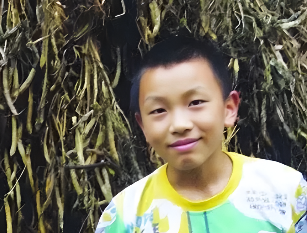Cú trượt chân của "thần đồng" 2 tuổi đọc được hàng trăm bài thơ, 13 tuổi đỗ đại học- Ảnh 1. Cú trượt chân của "thần đồng" 2 tuổi đọc được hàng trăm bài thơ, 13 tuổi đỗ đại học- Ảnh 1.