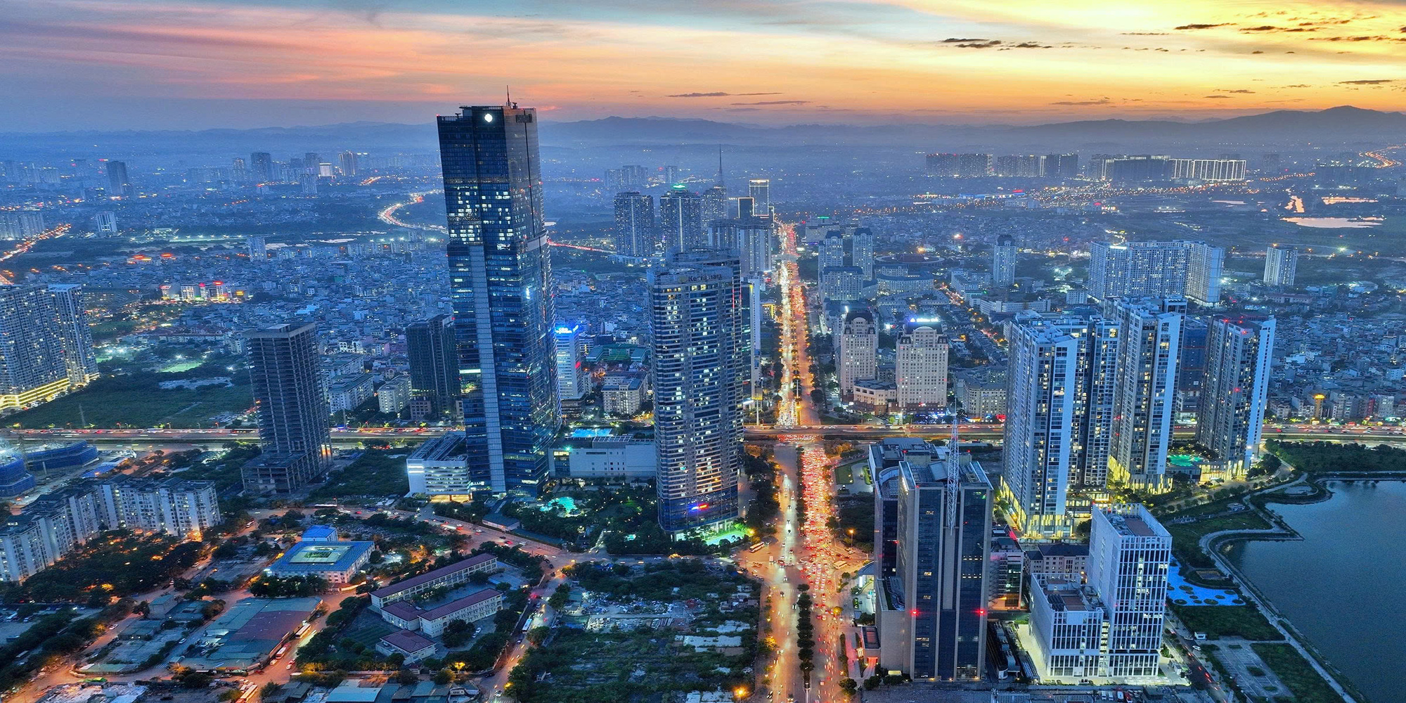 Thu nhập bình quân (PPP) từng bằng 1/2 Philippines, 1/3 Indonesia, Việt Nam mất 26 năm vượt Philippines, mấy năm vượt Indonesia? - Ảnh 1.