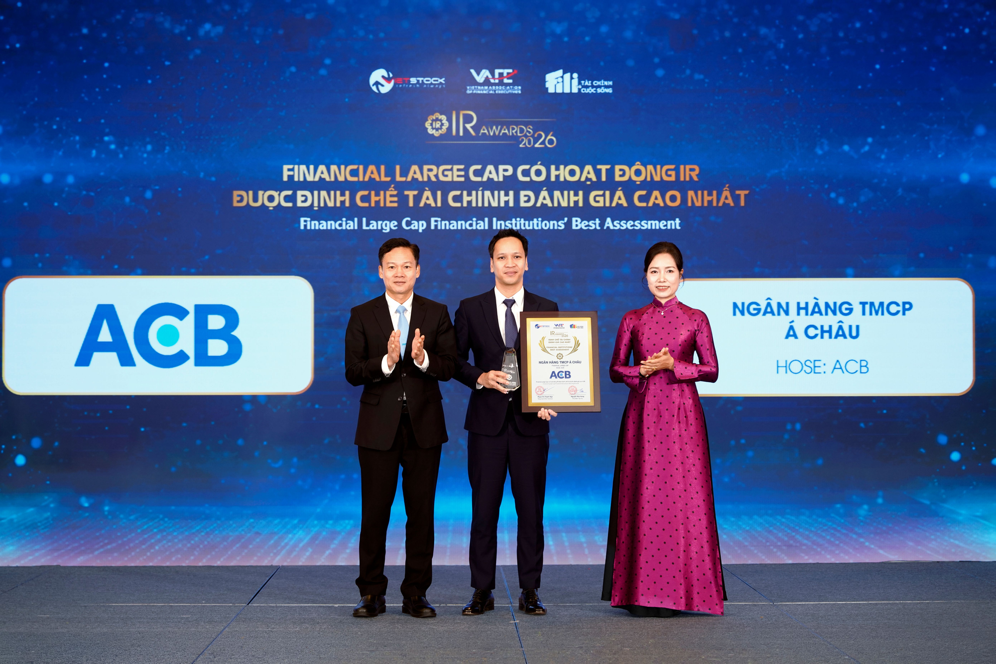ACB được giới tài chính đánh giá cao nhất về hoạt động IR trong nhóm Financial Large Cap - Ảnh 1.