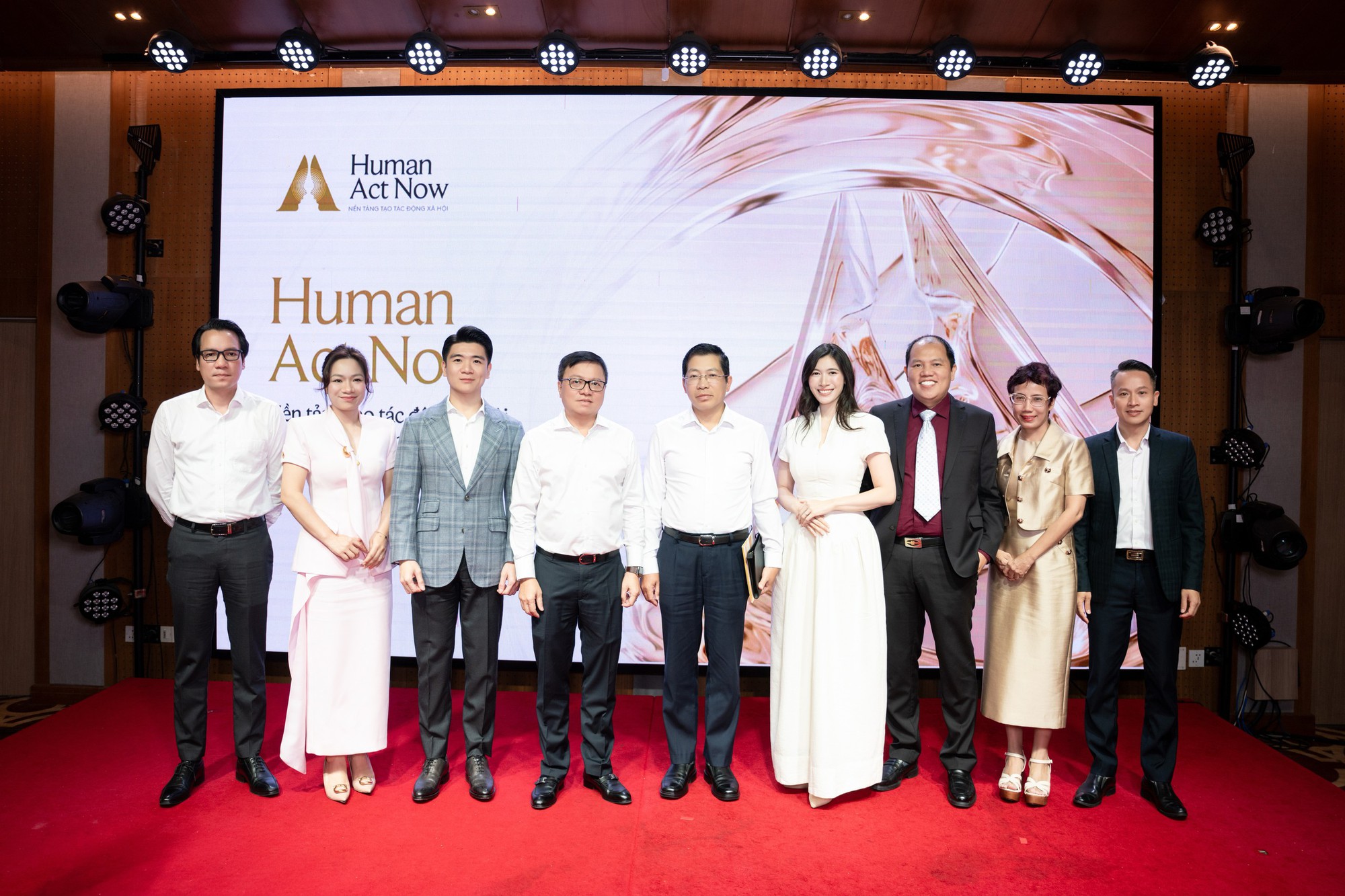 Human Act Prize 2026: Không cần chờ có vị thế hay đủ điều kiện mới hành động, mỗi việc nhỏ hôm nay sẽ là tiền đề cho những đóng góp trong tương lai- Ảnh 8.