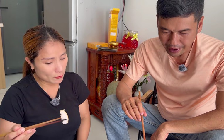 "Tôi nghèo, nhà nhỏ vậy thôi nhưng ăn bào ngư Úc, thịt bò Úc"- Ảnh 1.
