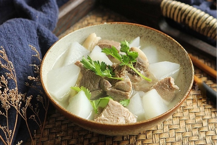 Vì sao mùa nóng nên ăn gừng , mùa rét nên ăn củ cải trắng?- Ảnh 4.
