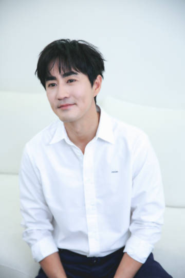 Mỹ nhân showbiz và bạn trai diễn viên hơn 10 tuổi bí mật kết hôn rồi ly dị không cho ai biết - Ảnh 7.