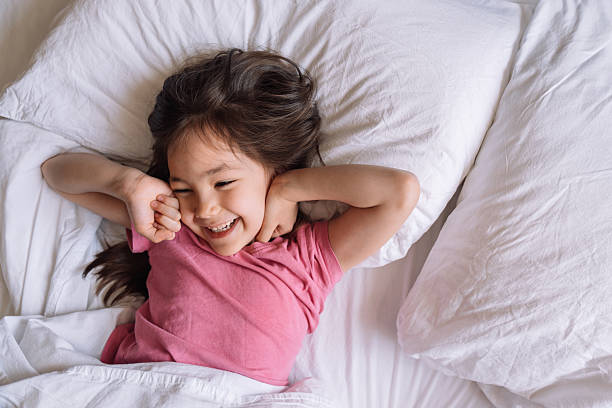 Nghiên cứu tâm lý: Nếu buổi sáng thức dậy có 4 biểu hiện này, chứng tỏ con đang cảm thấy vô cùng hạnh phúc- Ảnh 1.