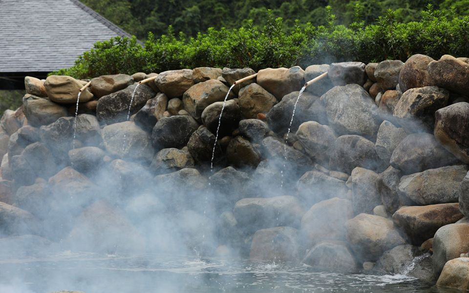 Việt Nam có 'túi nước nóng' tự nhiên 70°C giữa núi rừng: rộng 120ha, sắp triển khai mô hình giống Nhật Bản, Hàn Quốc