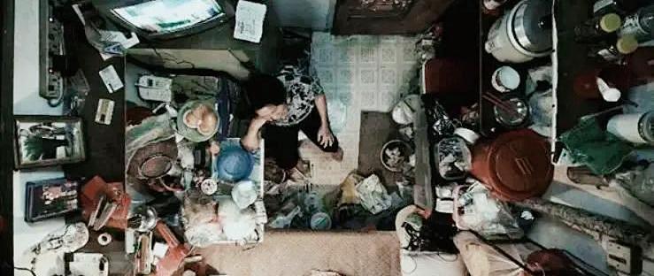Phát hiện phòng trọ 4m² giá thuê 13,3 triệu/tháng- Ảnh 1.
