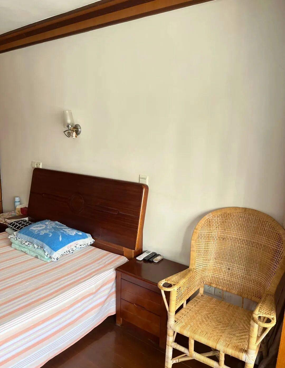 Cụ bà 75 tuổi sống một mình trong căn nhà nhỏ: Tự lo từng bữa cơm, bình yên già đi, không làm phiền con cháu- Ảnh 9.