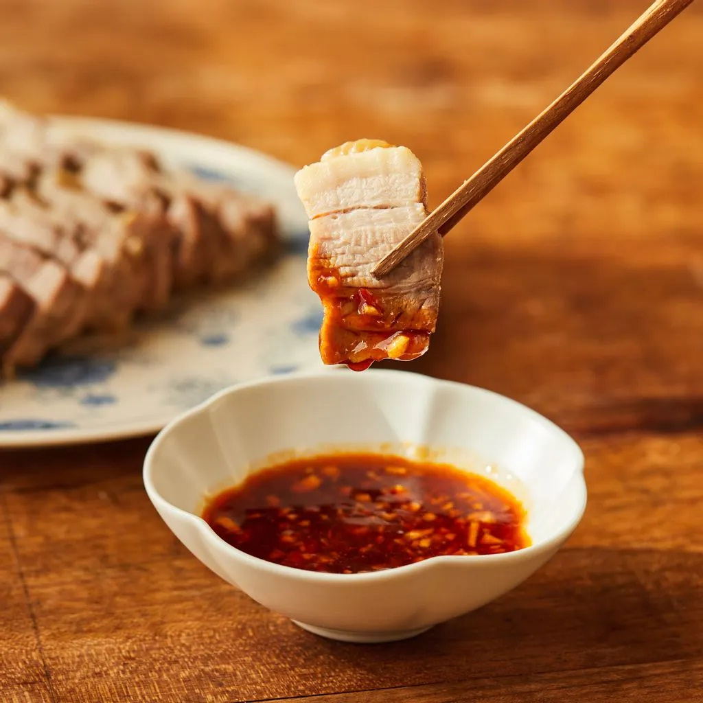 Luộc thịt nên cho từ lúc nước lạnh hay nước sôi? Chuyên gia chỉ cách luộc ngon như nhà hàng, ai cũng tấm tắc khen - Ảnh 2.