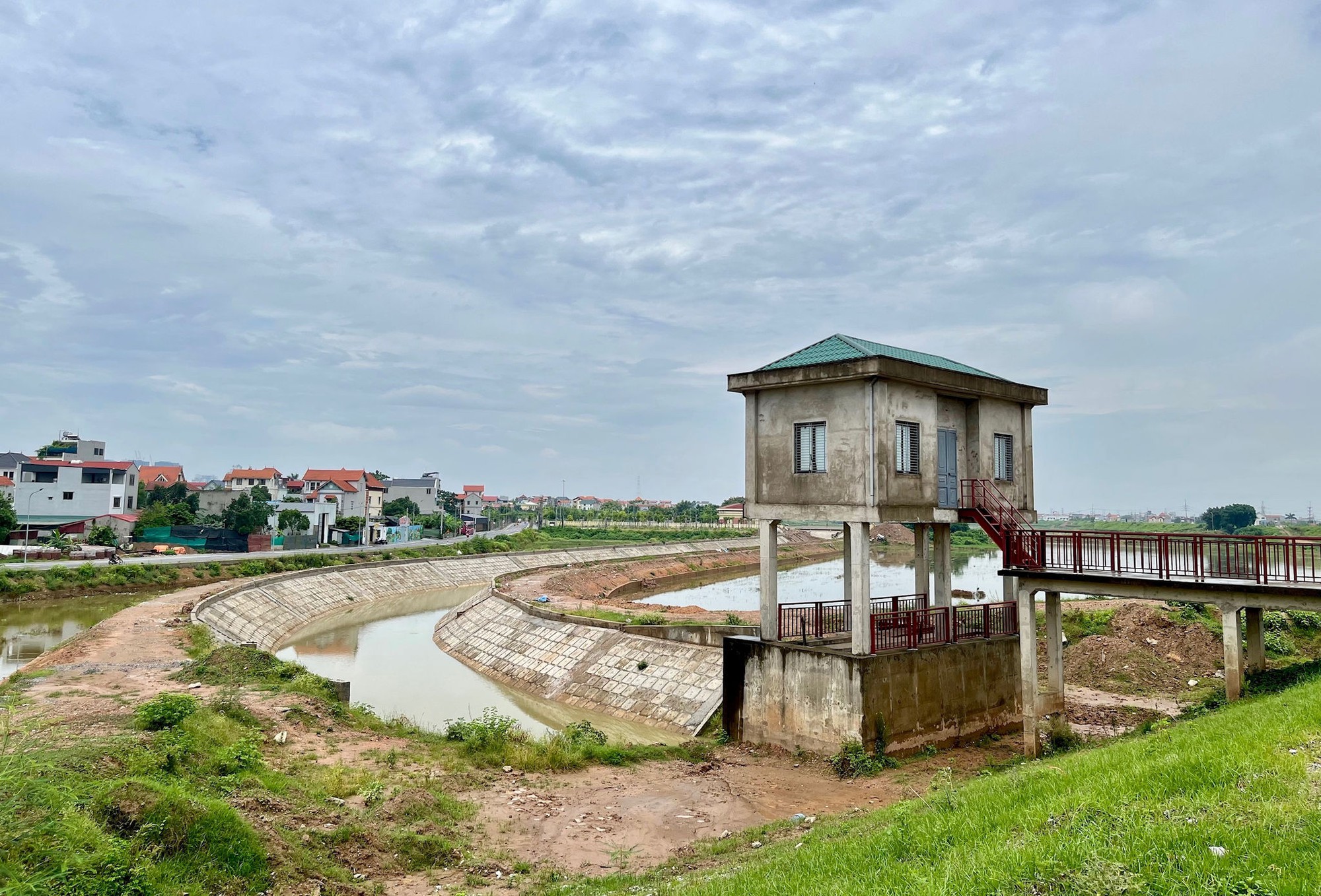 Cận cảnh dự án chống ngập phía Bắc Hà Nội đang gấp rút về đích- Ảnh 5.