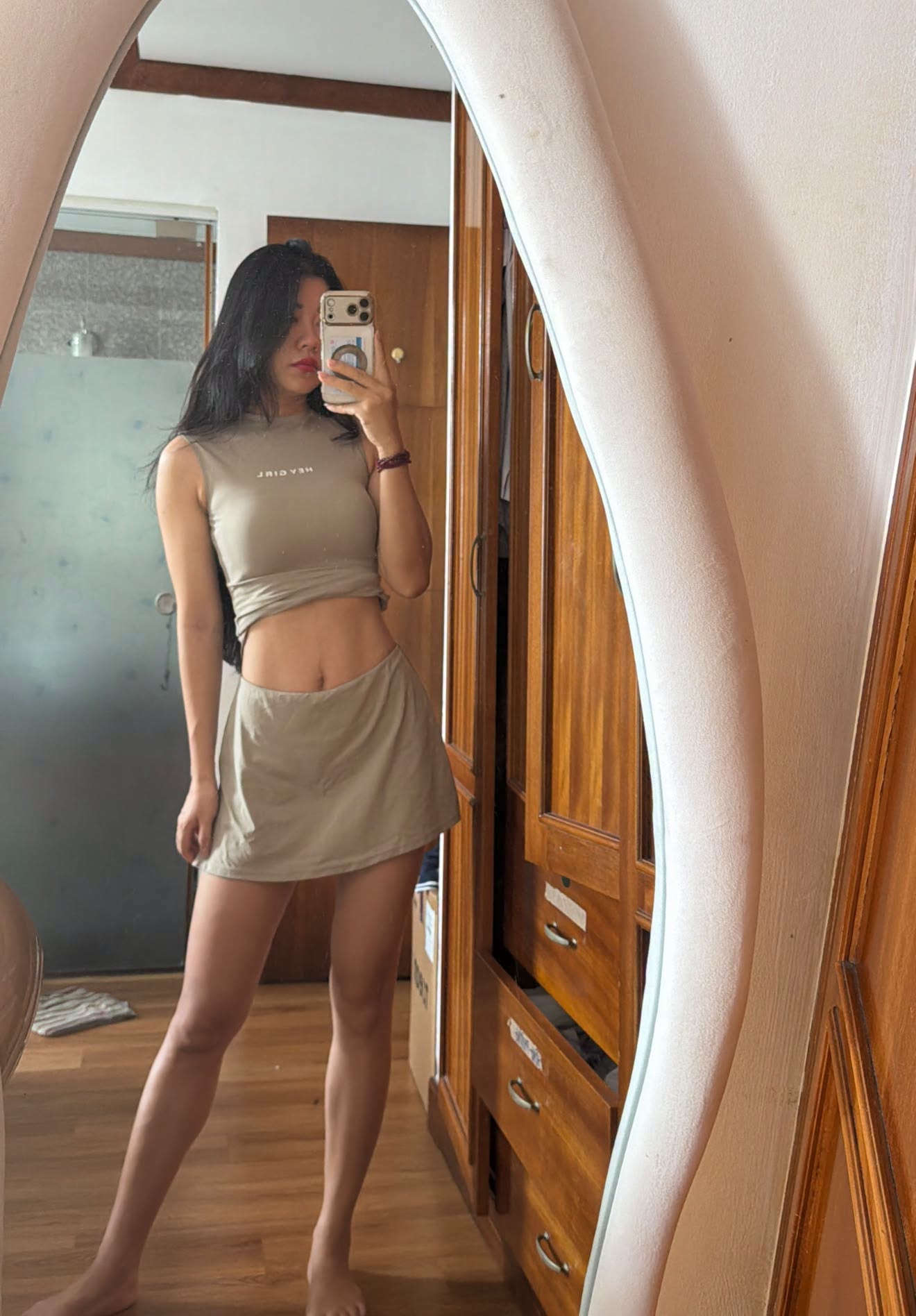 Hotmom Helen Nguyễn tiết lộ bí quyết giữ vòng eo 60cm sau 4 lần sinh nở: Tuyệt đối không nhịn ăn, tập kháng lực để giảm cân - Ảnh 2.