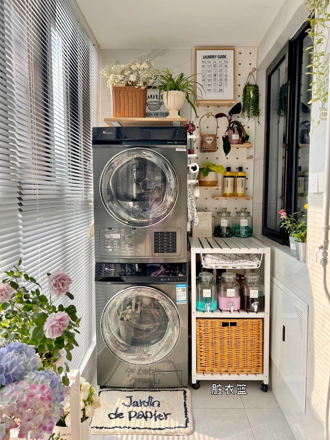 36 tuổi, độc thân và sống một mình trong căn hộ 150m²: Ngôi nhà khiến nhiều người nhận ra ở một mình vẫn có thể rất đủ đầy- Ảnh 26.