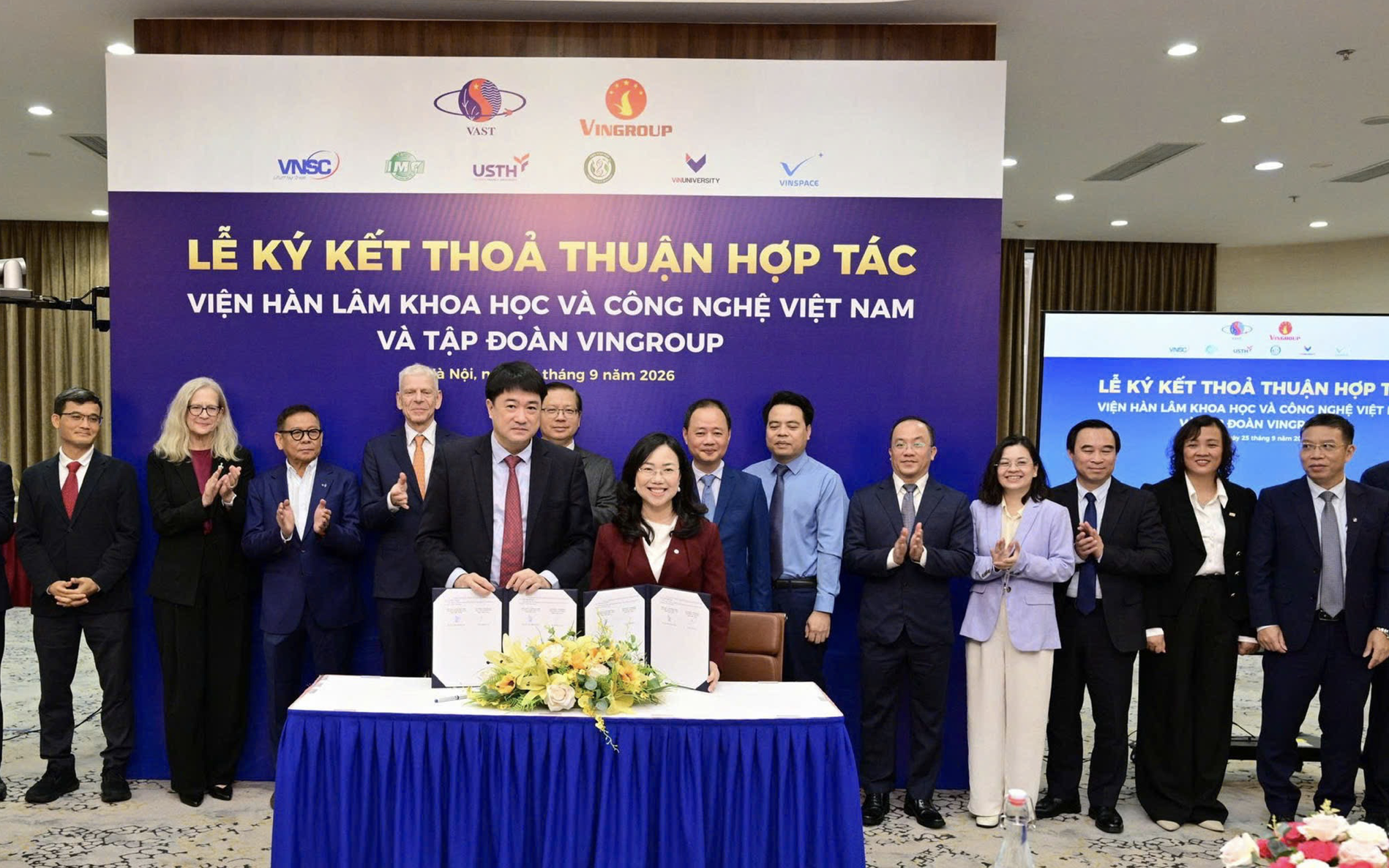 Tập đoàn của tỷ phú Phạm Nhật Vượng vừa bắt tay đối tác đặc biệt, cùng phát triển công nghệ vũ trụ và nghiên cứu đất hiếm