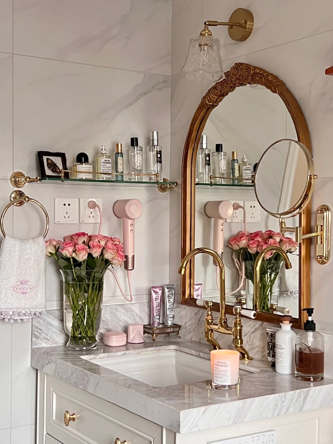 36 tuổi, độc thân và sống một mình trong căn hộ 150m²: Ngôi nhà khiến nhiều người nhận ra ở một mình vẫn có thể rất đủ đầy- Ảnh 24.