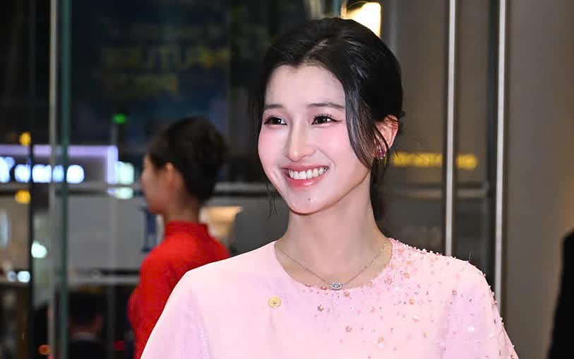 Á hậu xinh như "thần tiên tỷ tỷ", biến mất gần một năm rồi cưới con trai tỷ phú, trở thành cổ đông doanh nghiệp bất động sản đặc biệt