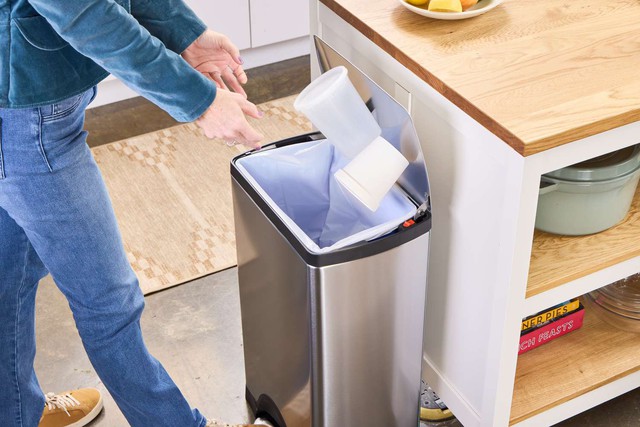 Đặt thùng rác ở đâu trong nhà để không "chặn" tài lộc? Vị trí nhiều gia đình hay để sai- Ảnh 3.