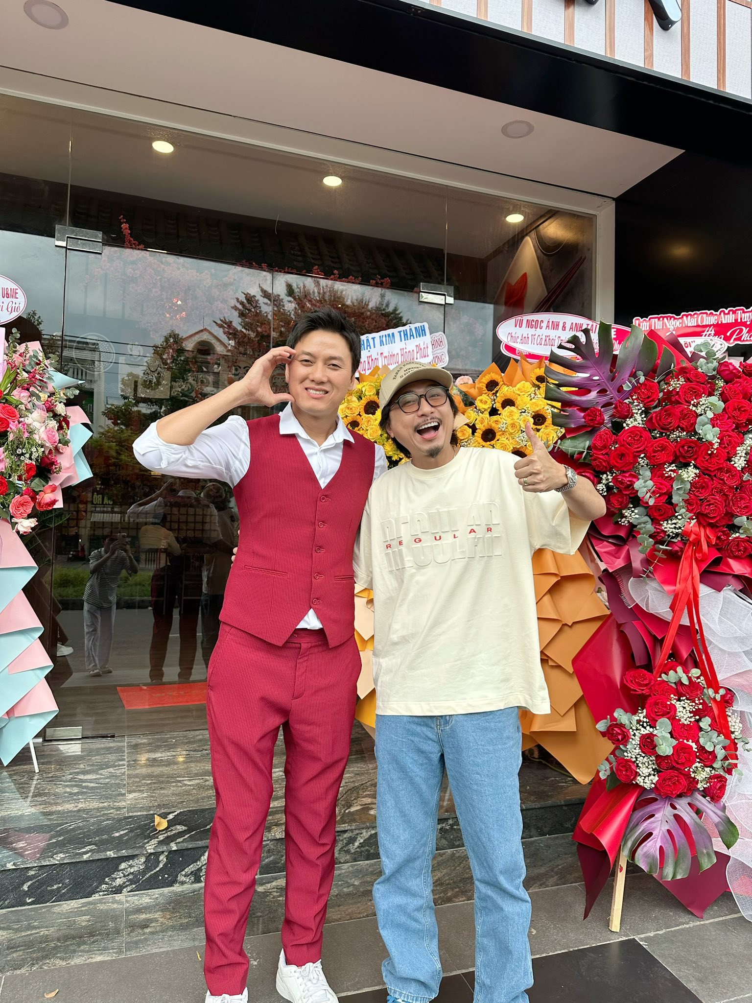 Nam diễn viên đình đám bán sushi từ TP.HCM đến Vĩnh Long, vừa xây nhà 10 phòng ngủ- Ảnh 3.