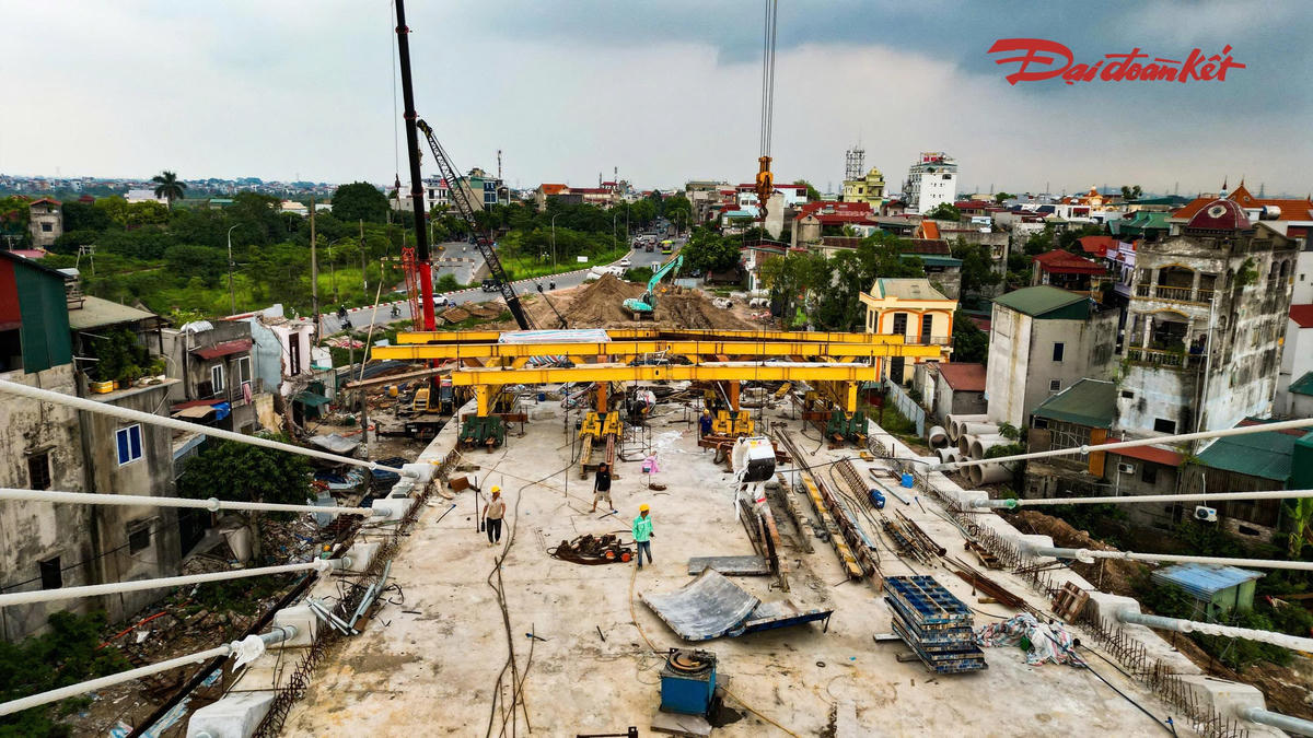 Cầu Đuống mới hợp long, tăng tốc hoàn thiện để thông xe cuối năm- Ảnh 4.