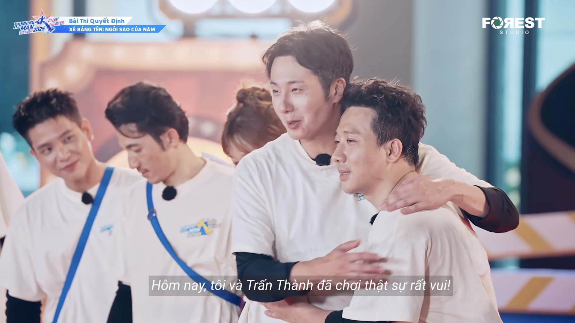 Trấn Thành và Jung Il Woo vật nhau tơi tả: Người xém lòi sụn mũi, người chảy máu- Ảnh 4.