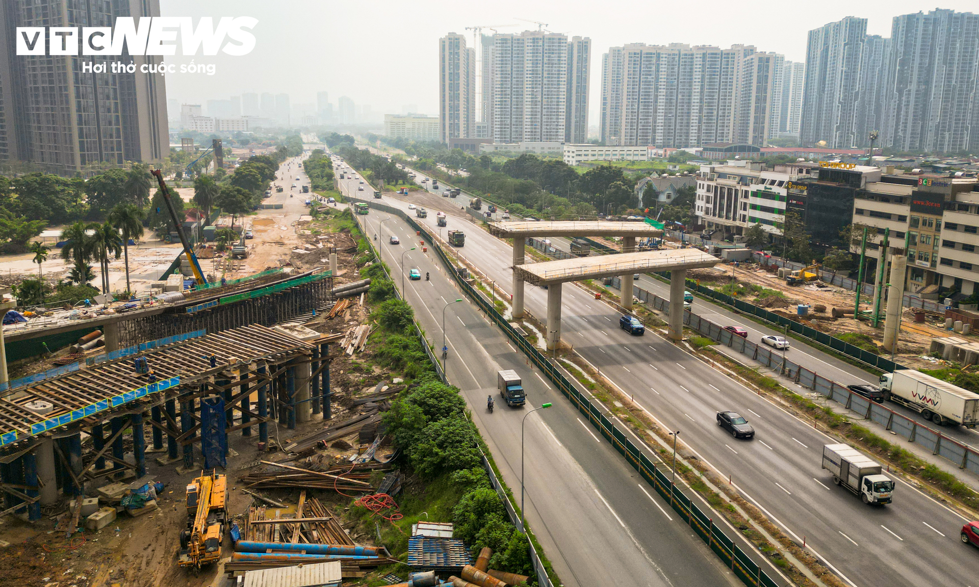 Nút giao nhiều tầng dần thành hình ở phía Tây Hà Nội- Ảnh 9.