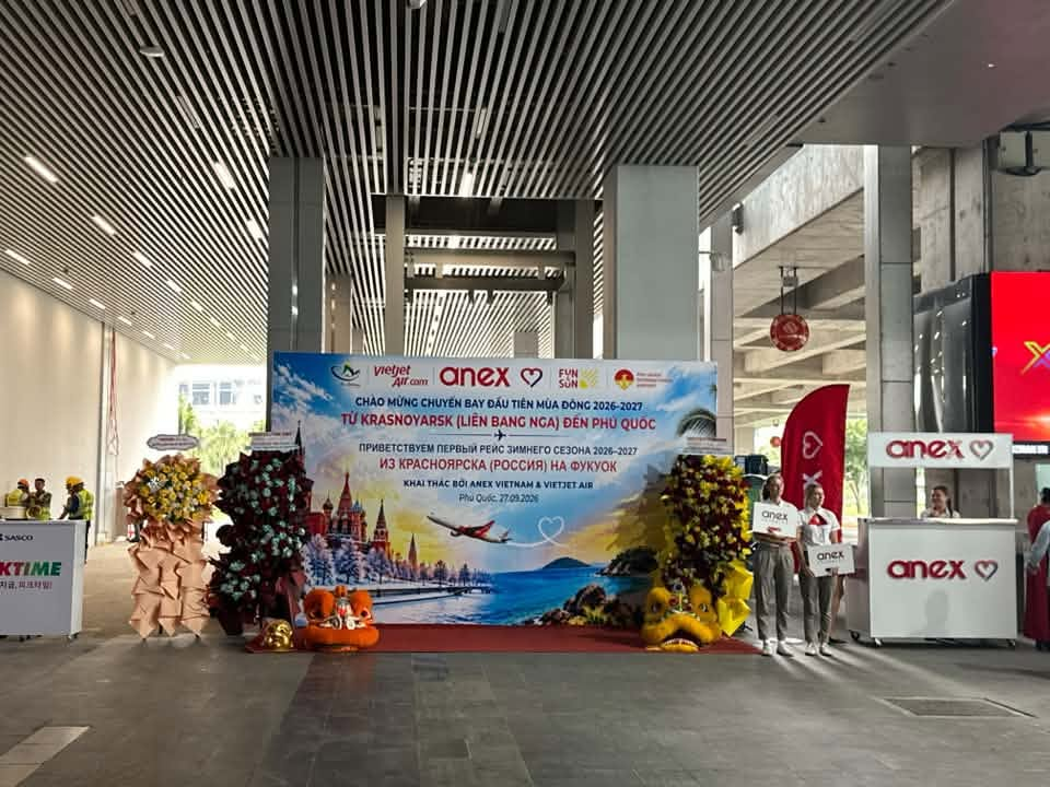 Hôm qua - 27/9, sân bay Phú Quốc ghi nhận 1 máy bay đặc biệt hạ cánh - Ảnh 1.