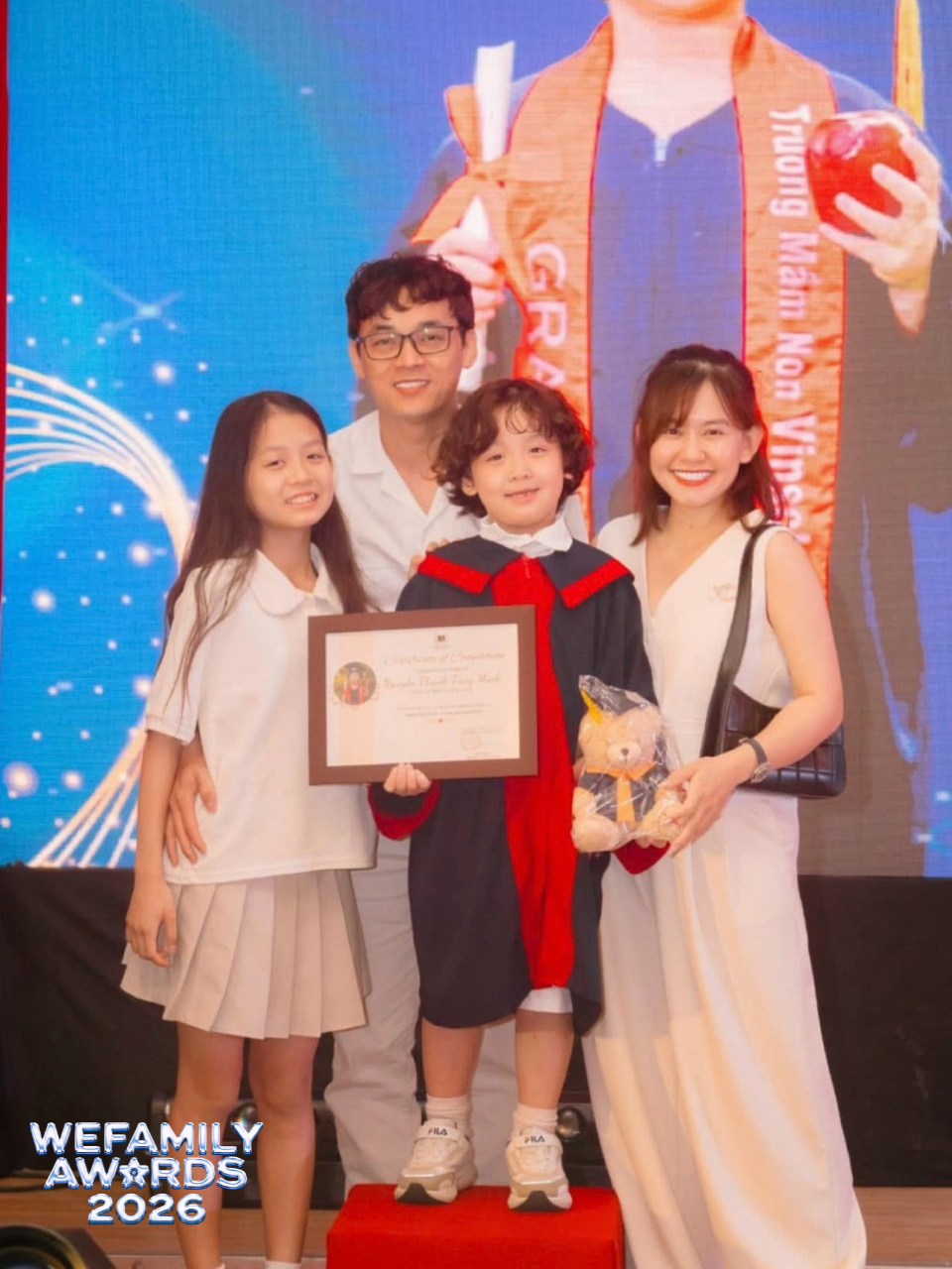Gia đình Ali Thục Phương: Không đi thay phần đường của con, chỉ giữ một mái nhà đủ bình yên để con tự tin bước đi- Ảnh 2.
