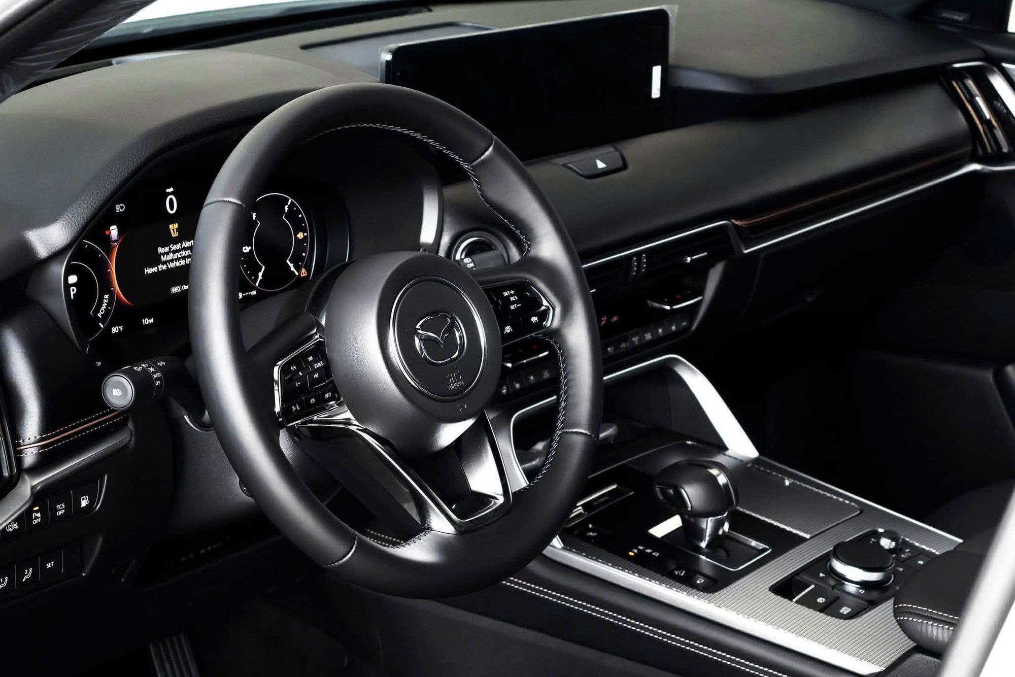 Mazda CX-90 giảm giá hơn 80 triệu tại đại lý: Bản PHEV còn 2,218 tỷ đồng, tăng sức cạnh tranh Palisade, Teramont - Ảnh 3.