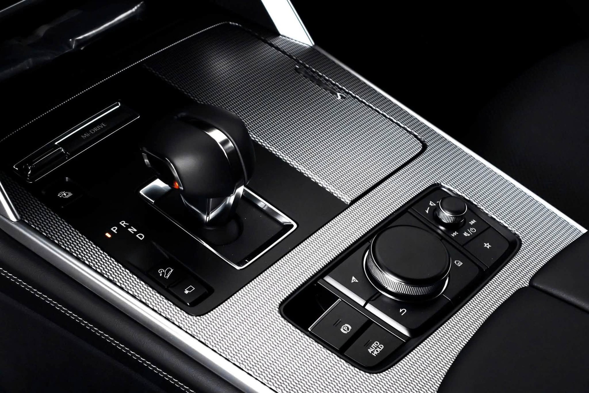Mazda CX-90 giảm giá hơn 80 triệu tại đại lý: Bản PHEV còn 2,218 tỷ đồng, tăng sức cạnh tranh Palisade, Teramont - Ảnh 5.