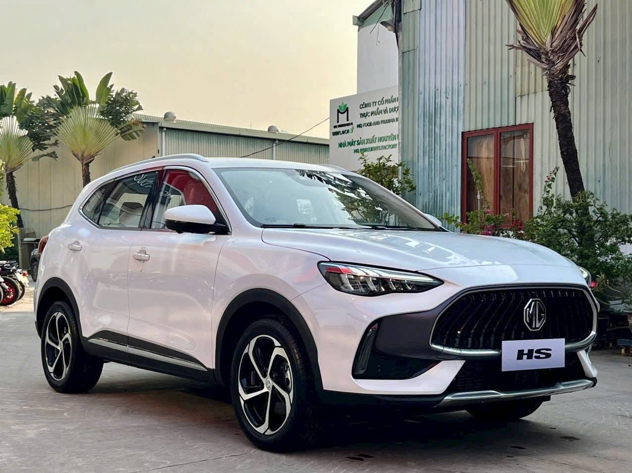 Loạt SUV hạng C đua nhau giảm giá: Nhiều mẫu giảm hàng trăm triệu đồng, gây áp lực với cả 'đàn em' B-SUV - Ảnh 4.